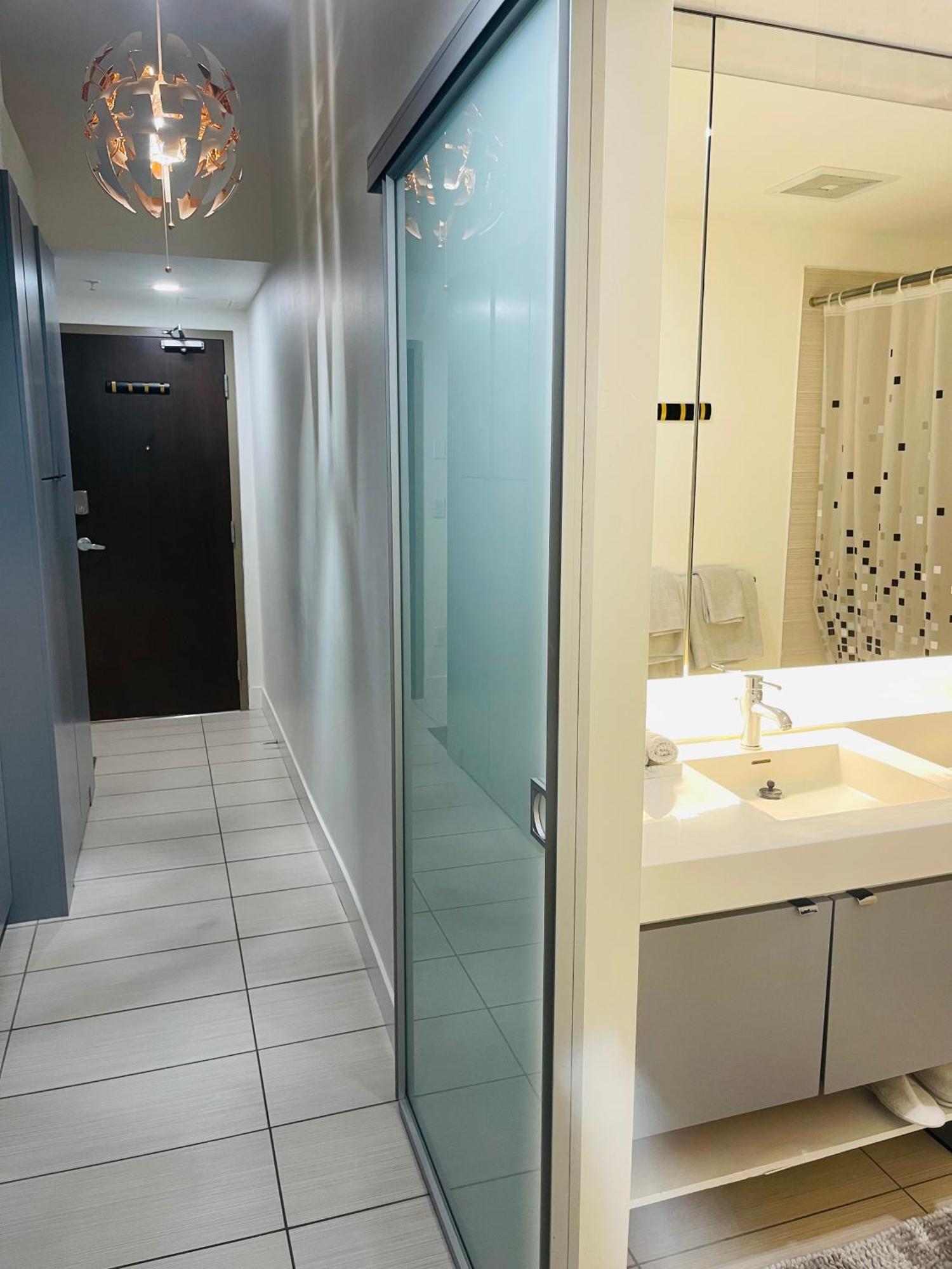Beautiful Apartment Downtown, Mins To Rogers Arena, Stadium, Restaurants, Shops Vancouver Exterior foto